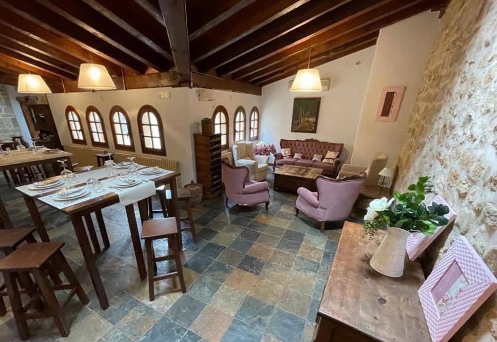 Posada Torre Palacio La Taxuela Villanueva la Lastra Exteriör bild