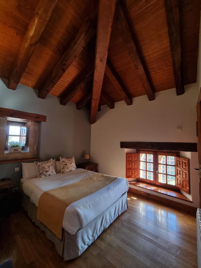 Posada Torre Palacio La Taxuela Villanueva la Lastra Exteriör bild
