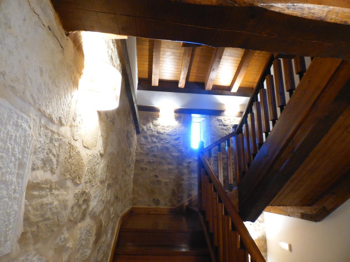 Posada Torre Palacio La Taxuela Villanueva la Lastra Exteriör bild